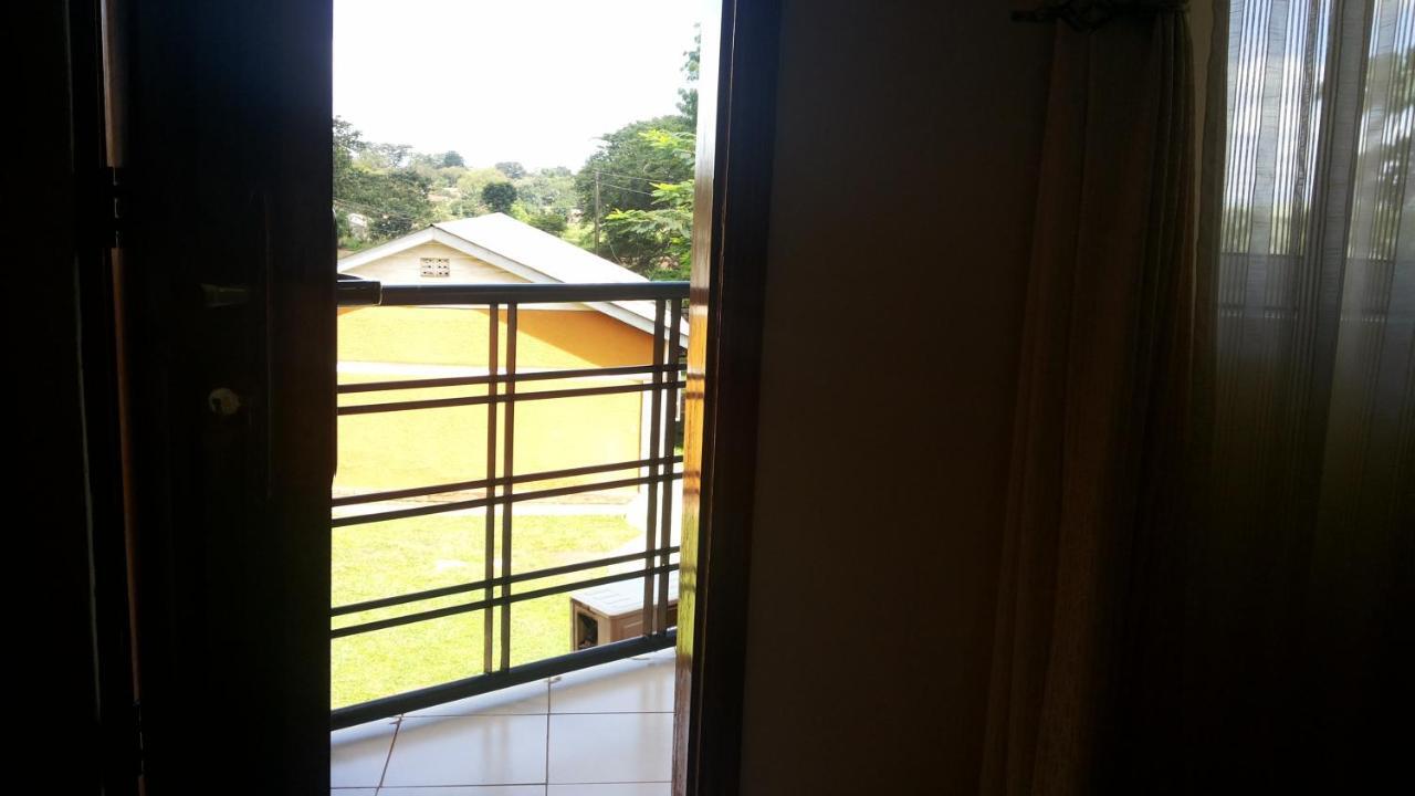 Westcliff Hotel Lira Exterior foto