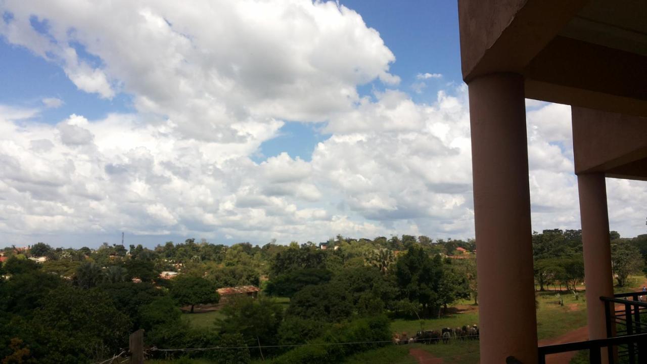Westcliff Hotel Lira Exterior foto